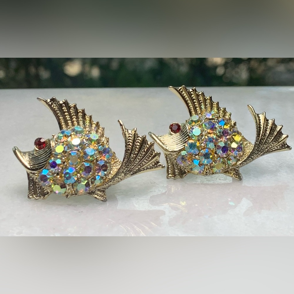 Vintage Rhinestone Fish Brooch Pair – Gold Tone AB Crystals